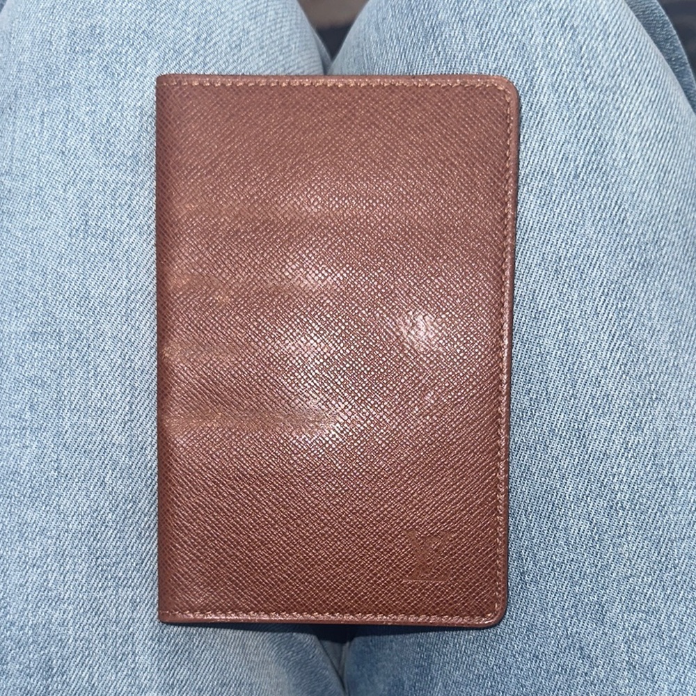 Louis Vuitton Brown Taiga leather windowed dual card holder